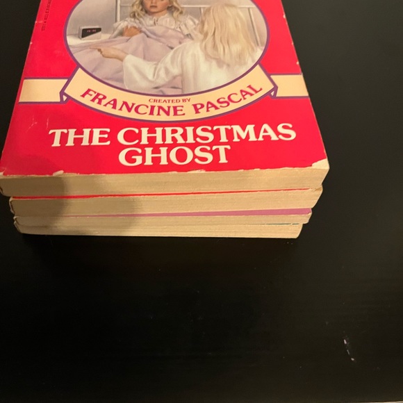 Vintage Sweet Valley Twins kids chapter books | Set of 4 - Picture 3 of 13